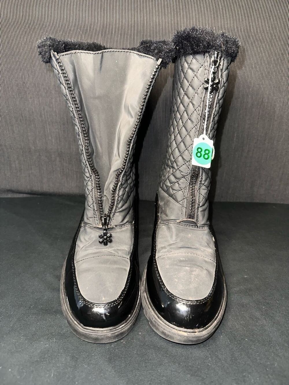No.88 Khombu Megan Waterproof Front Zip Quilted Winter Boots